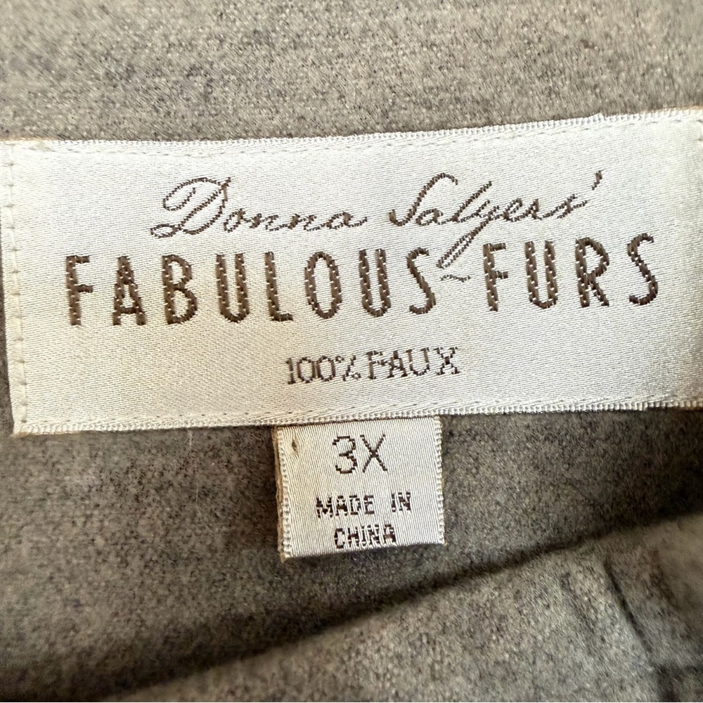 Donna Salyer’s Fabulous Furs Taupe Coat with Faux Fur Trim 3X - Picture 7 of 7